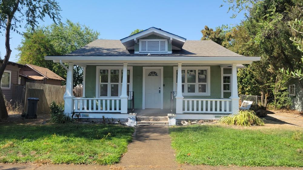 W 9th St, Medford &mdash; after rehab